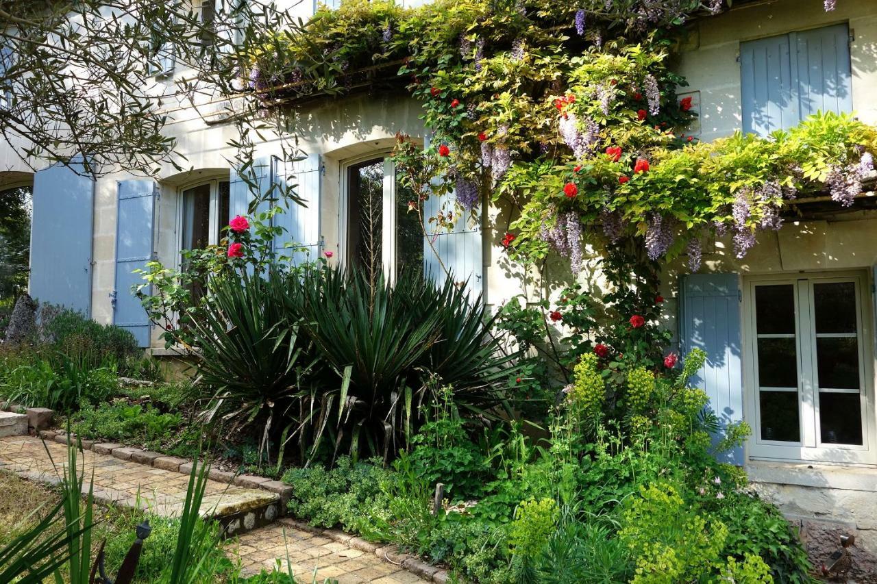 Les Jardins De Camelot Bed & Breakfast Villegouge Ngoại thất bức ảnh
